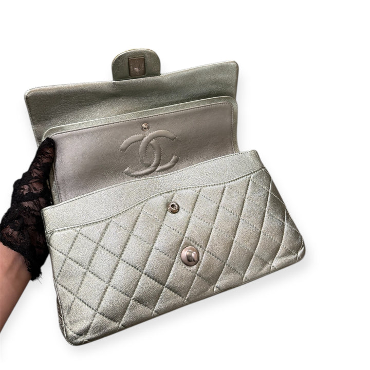 Chanel Classic Flap Media