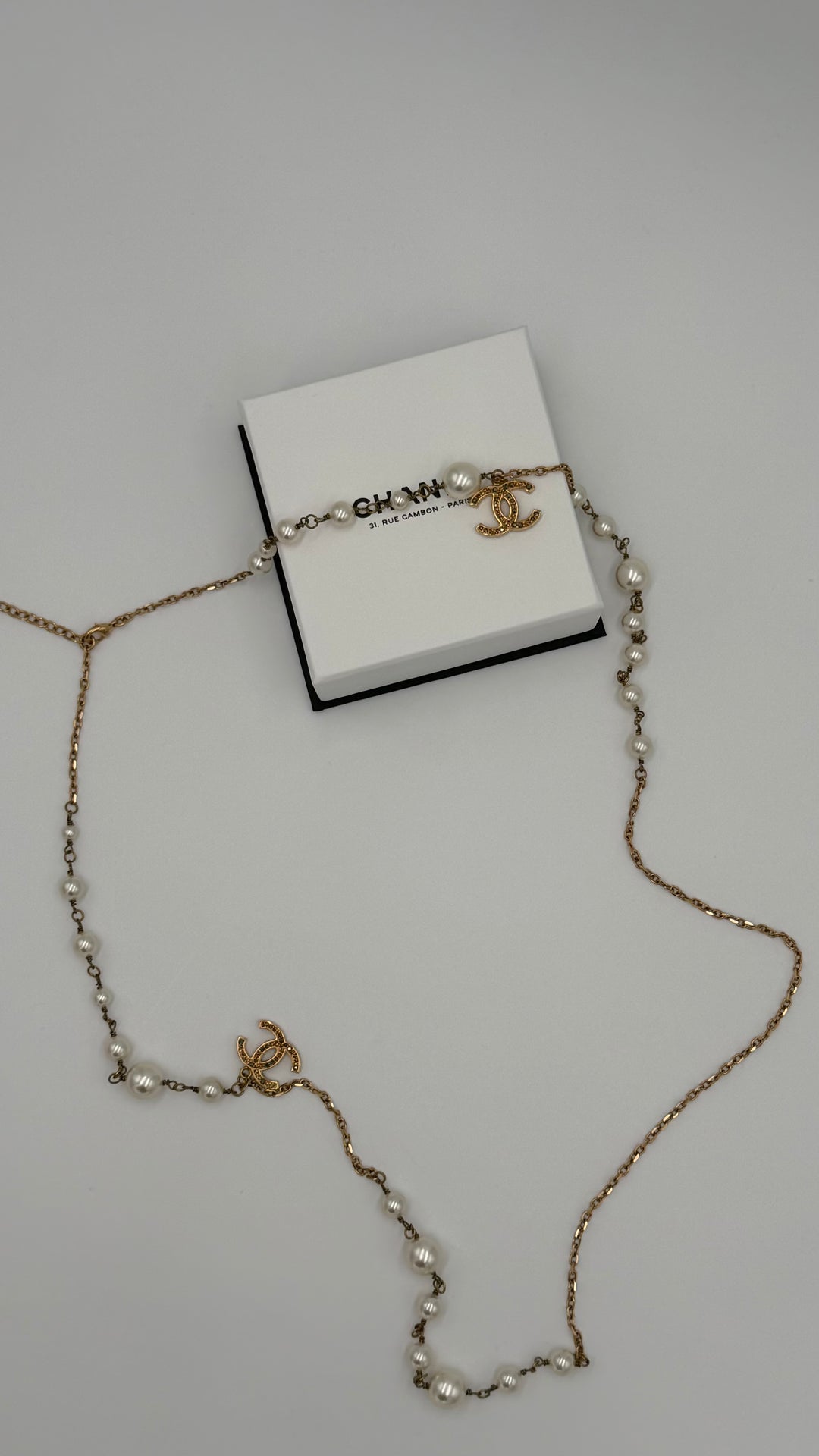 Collana Chanel CC