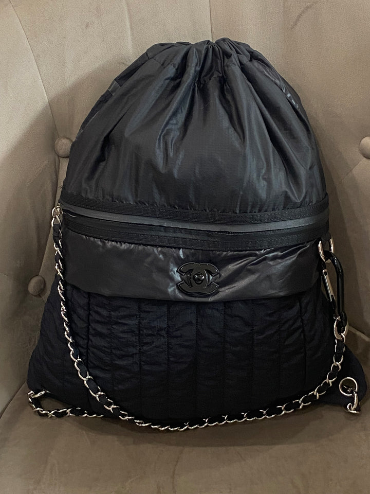 CHANEL Zaino a Catena Nylon Nero