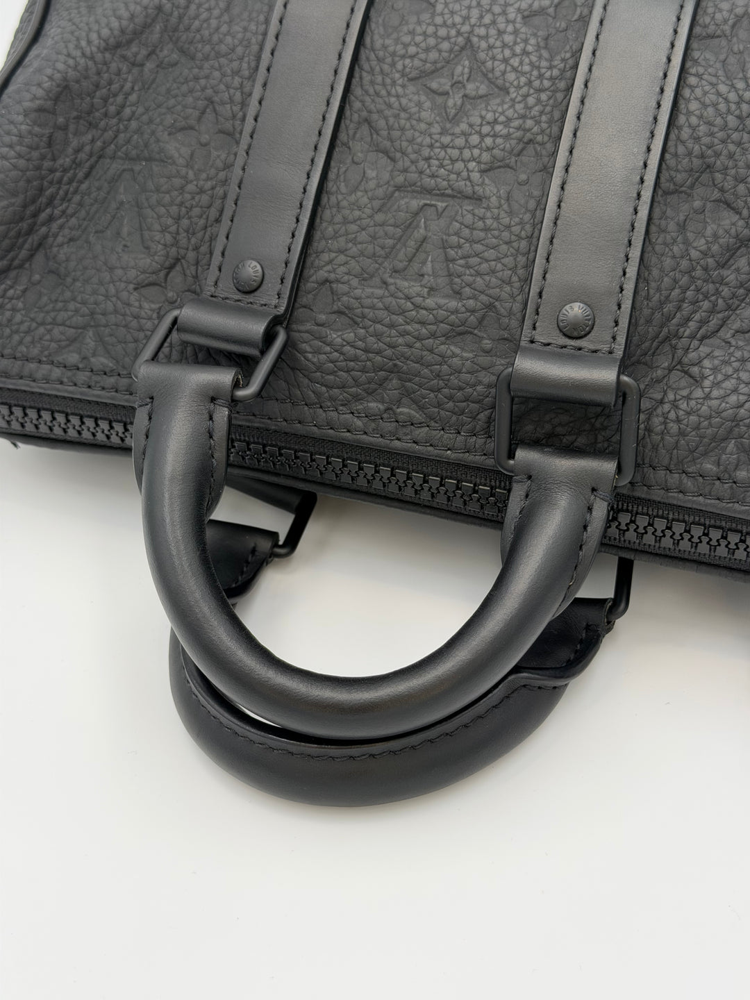Louis Vuitton Keepall Bandoulière 25