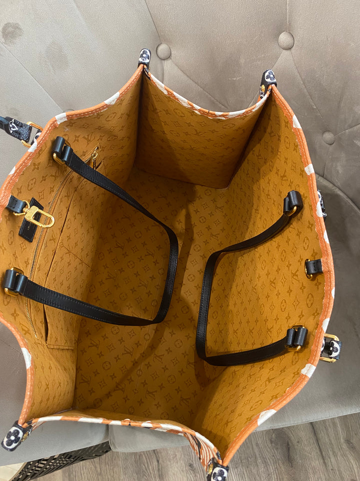 Louis Vuitton OnTheGo GM Crafty Giant Monogram