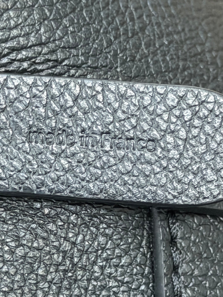 Louis Vuitton Lock & Walk