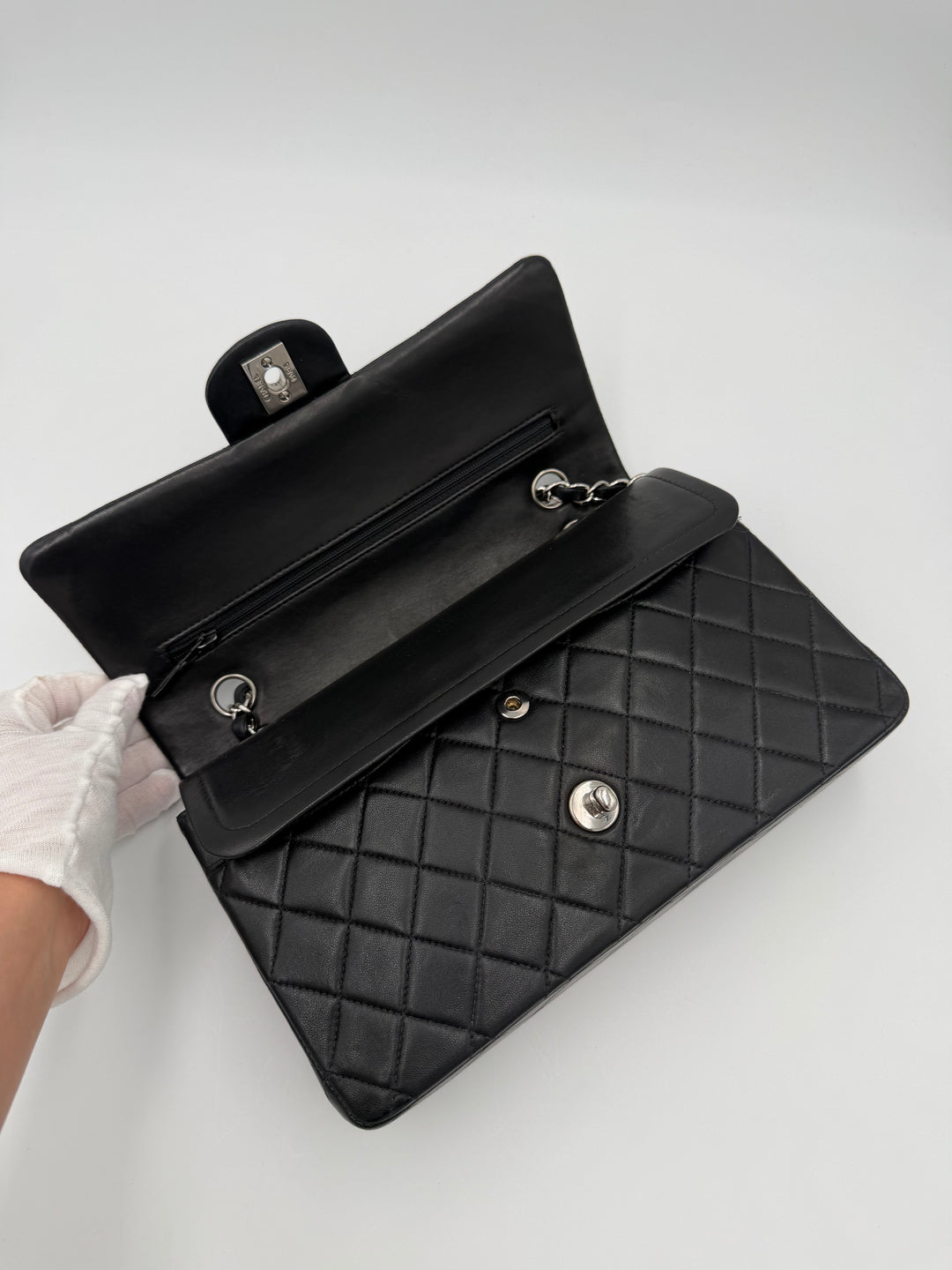 Chanel Classic Medium Vintage