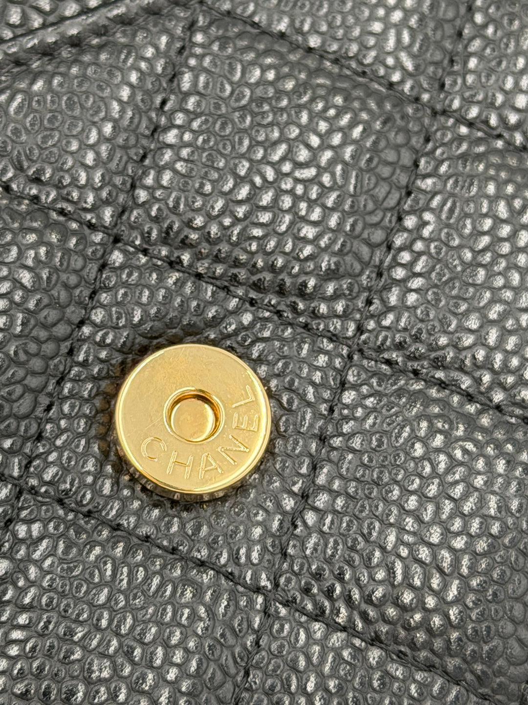 Chanel Wallet on Chain (WOC)