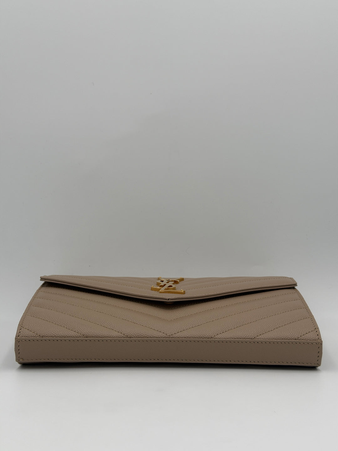 Saint Laurent pochette cassandre con catena