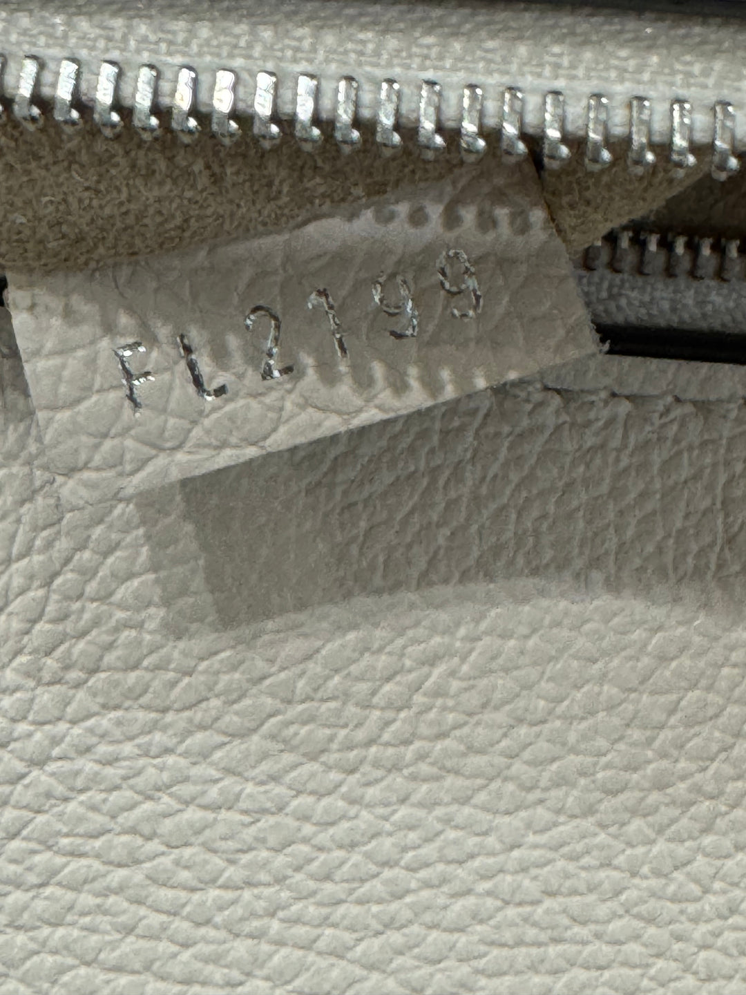 Louis Vuitton Mylockme bicolore