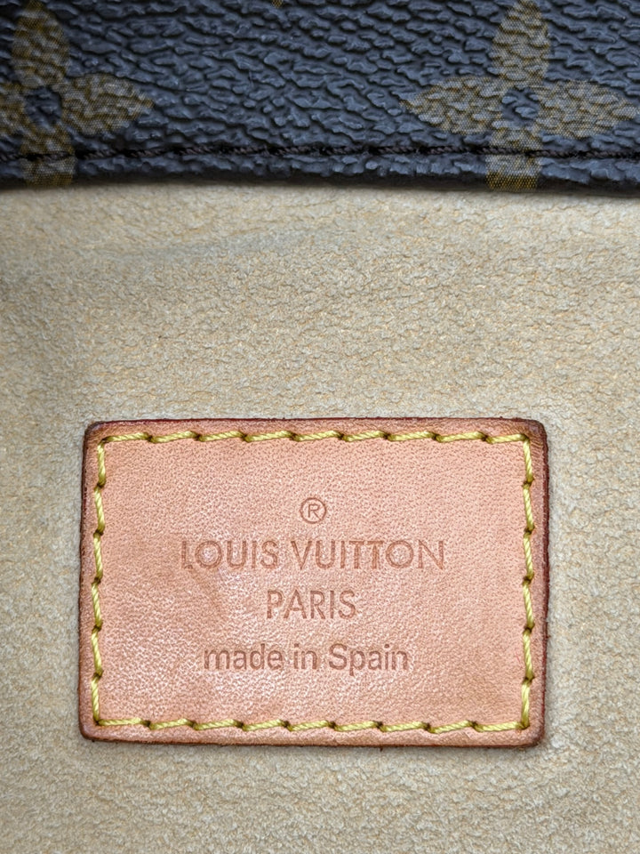 Louis Vuitton Artsy MM
