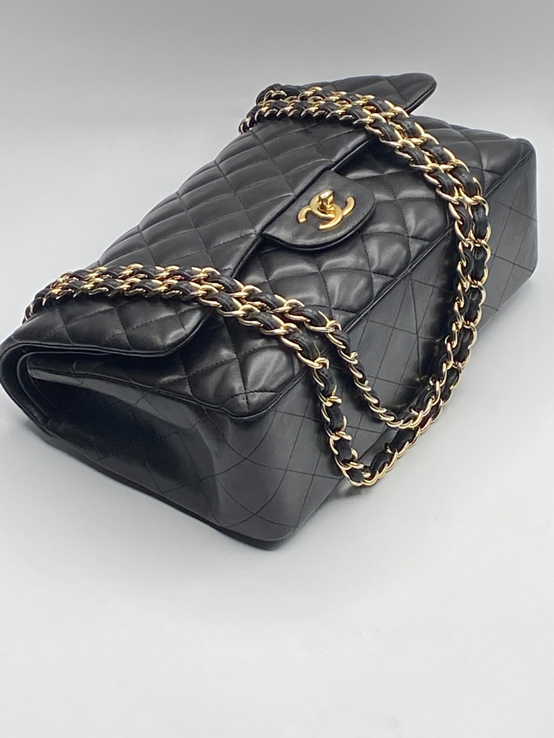 Chanel classica jumbo