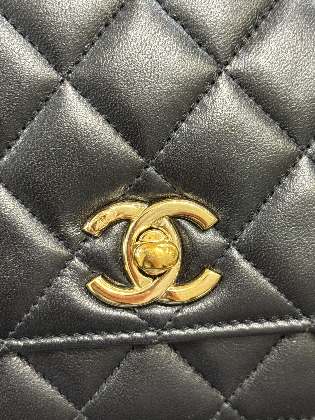 Chanel Trendy CC Wallet On Chain (WOC)