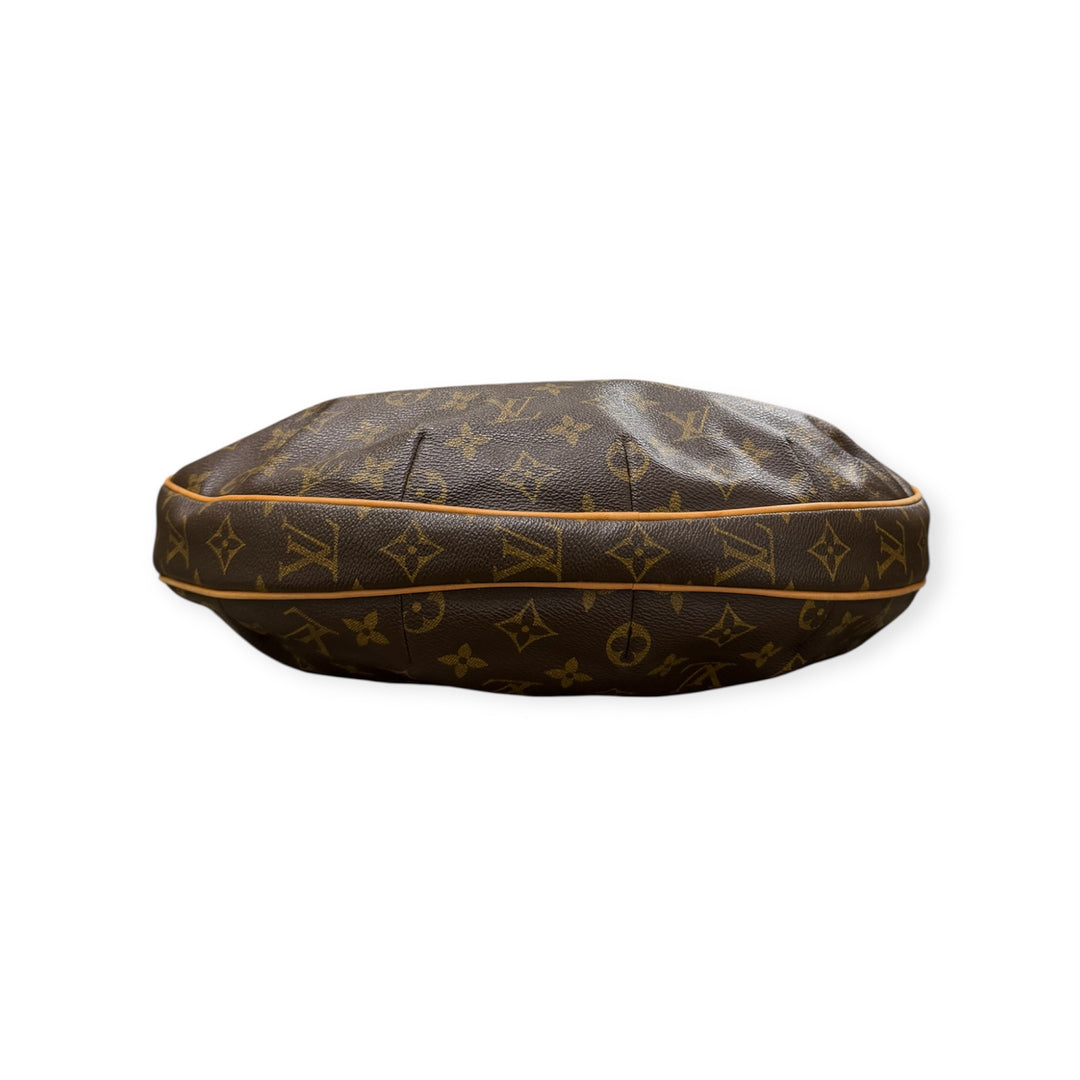Louis Vuitton Croissant GM