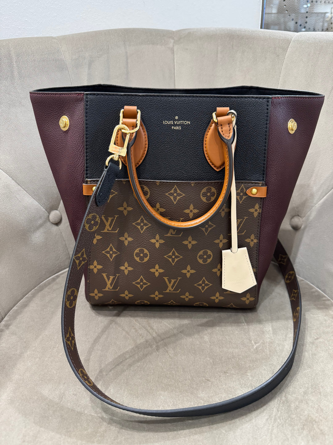 Louis Vuitton tote  Fold MM