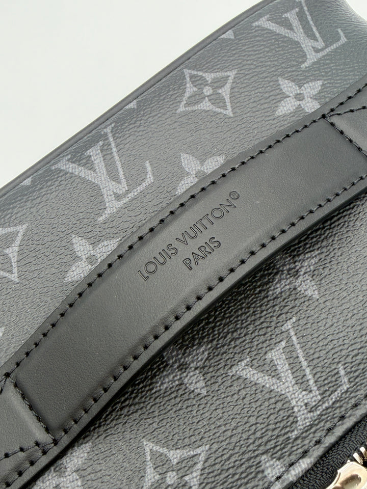 Louis Vuitton Pochette Toiletry
