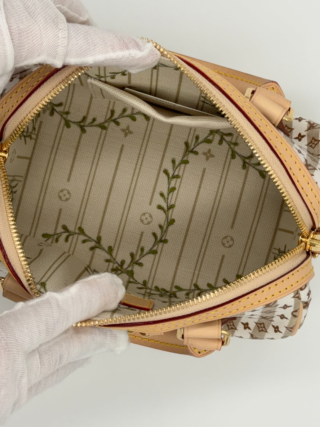 Louis Vuitton Speedy Bandoulière 20 LV Stamp