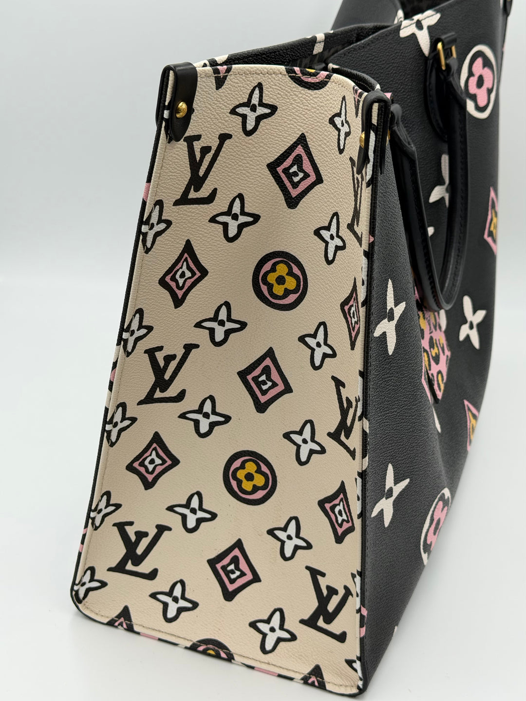 Louis Vuitton OnTheGo