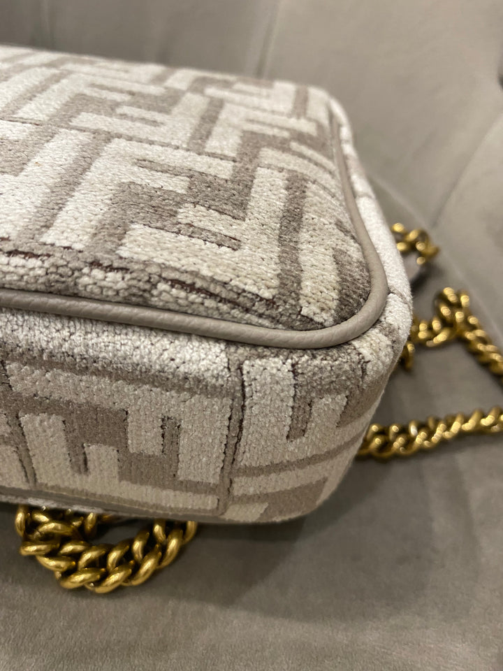 Borsa Baguette Fendi in Ciniglia jacquard