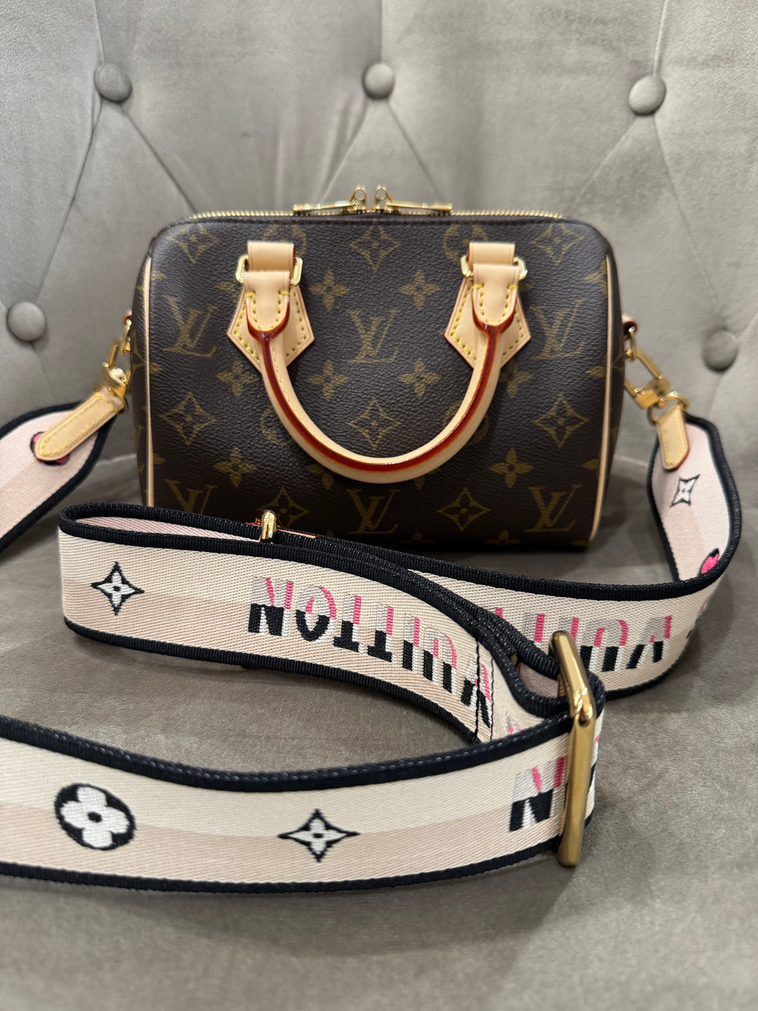 Louis Vuitton Speedy Bandoulière 20
