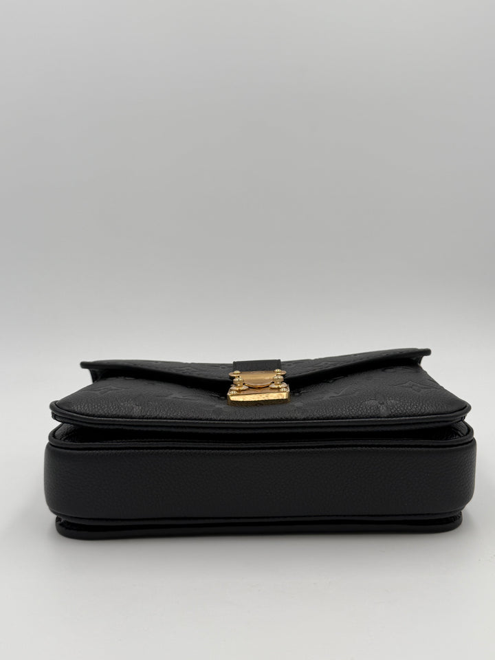Louis Vuitton Pochette Métis East West