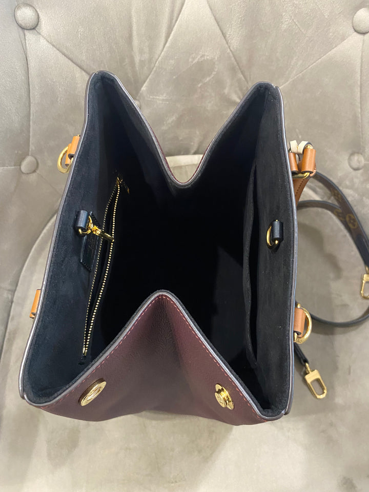 Louis Vuitton tote  Fold MM