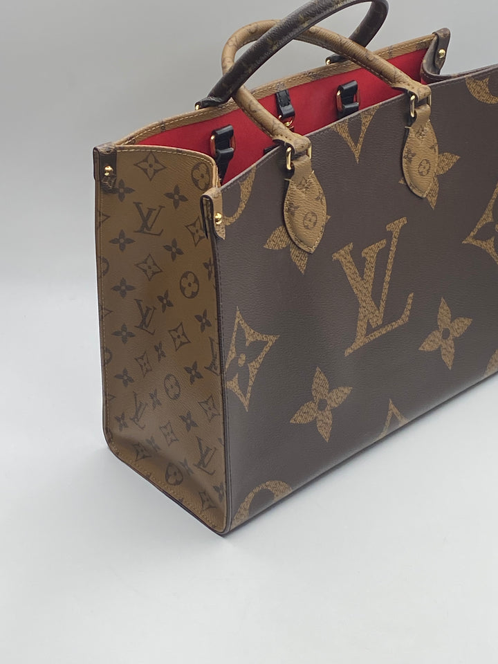 Louis Vuitton tote OnTheGo MM