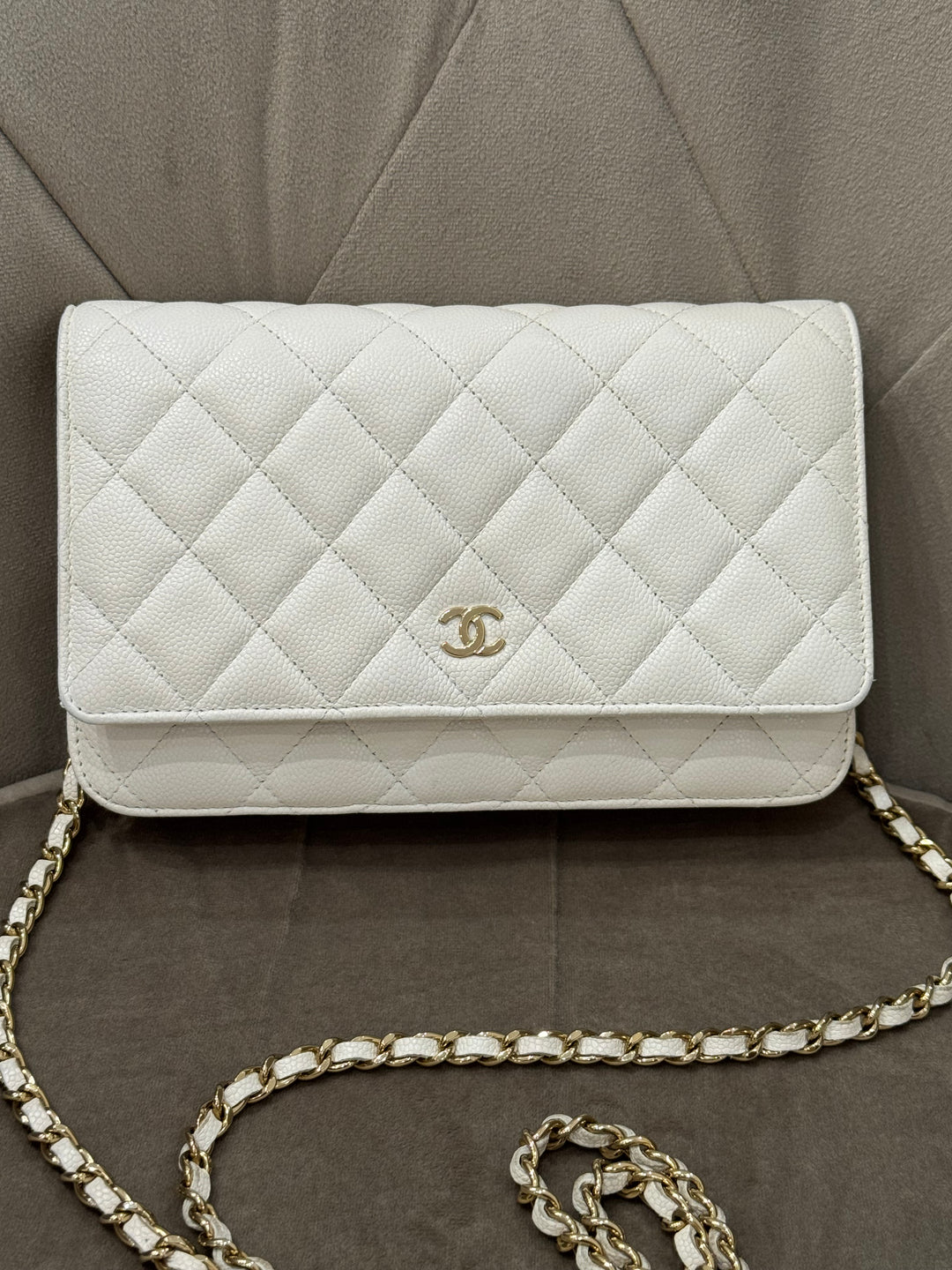 Chanel Wallet on chain