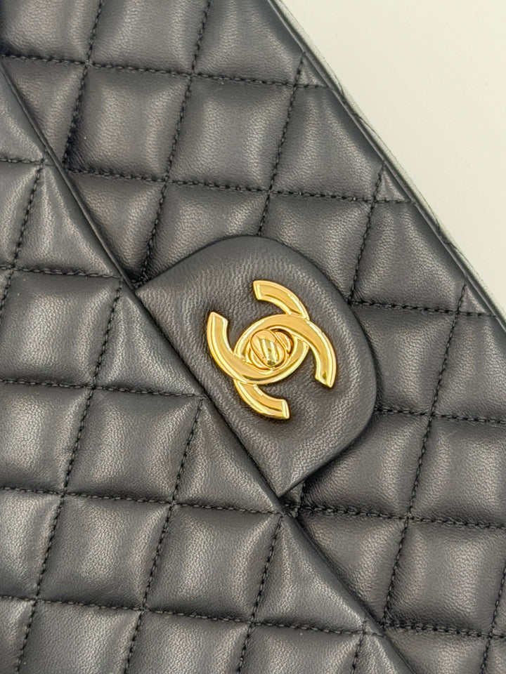 Chanel Classic 11.12