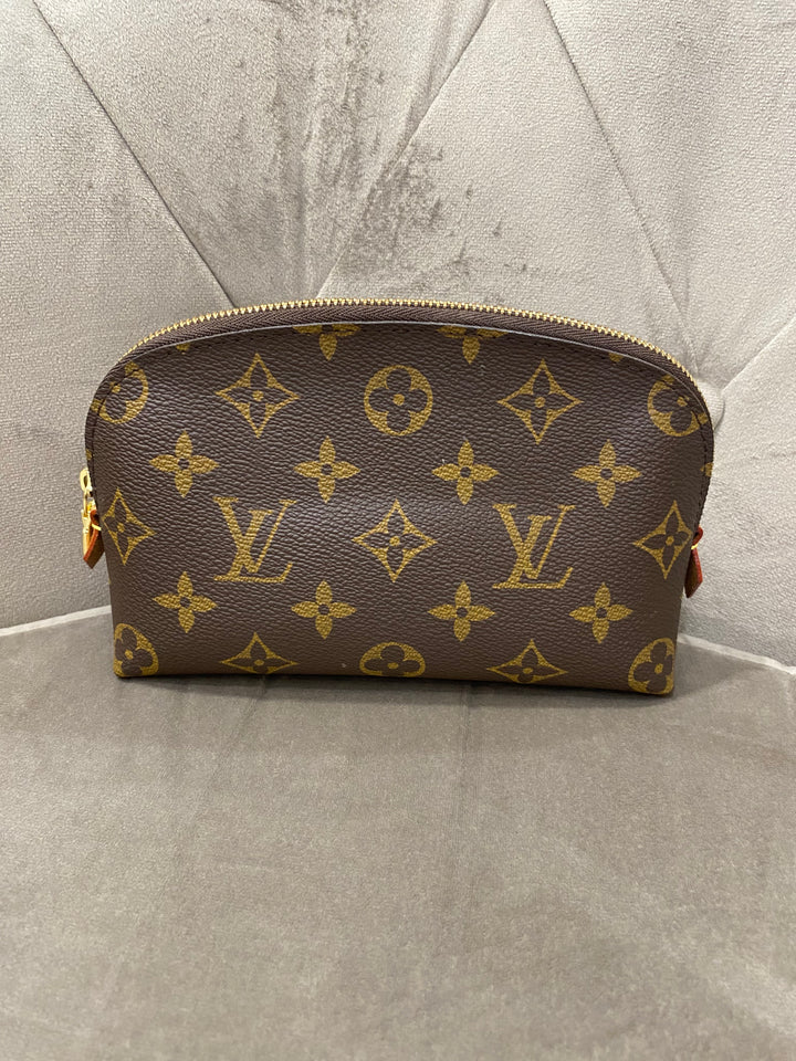 Louis Vuitton Pochette Cosmétique PM