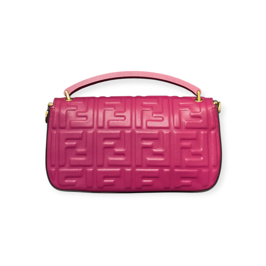 Fendi Phone Baguette in pelle