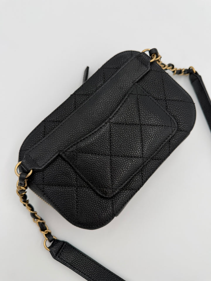 Chanel black caviar camera /marsupio mini bag