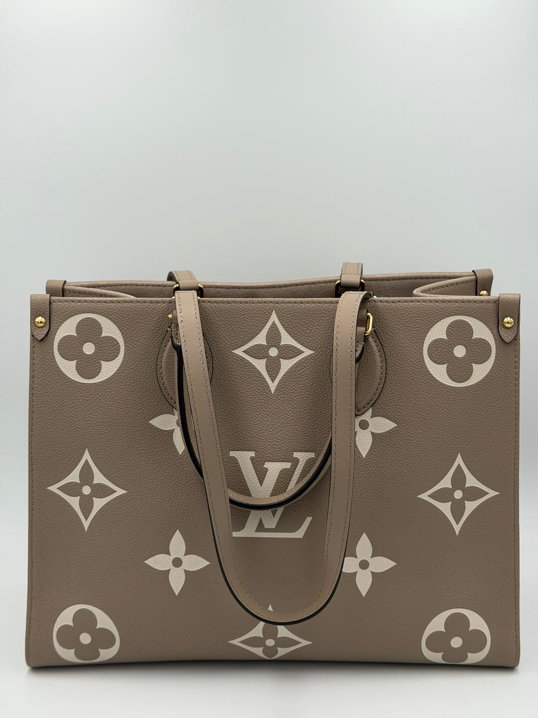 Louis Vuitton OnTheGo MM