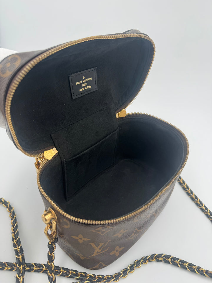 Louis Vuitton vanity