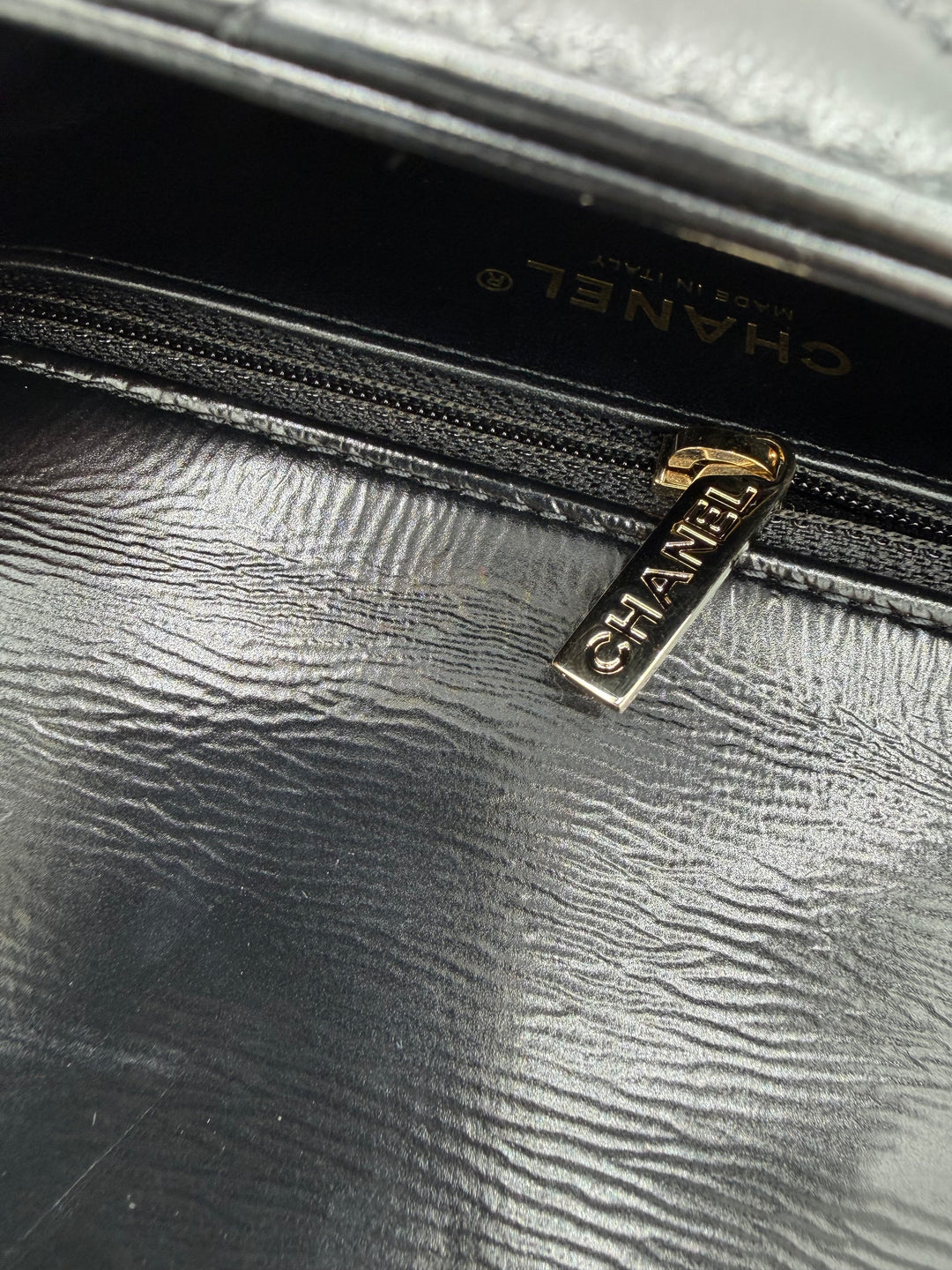 Chanel Mini Flap con manico