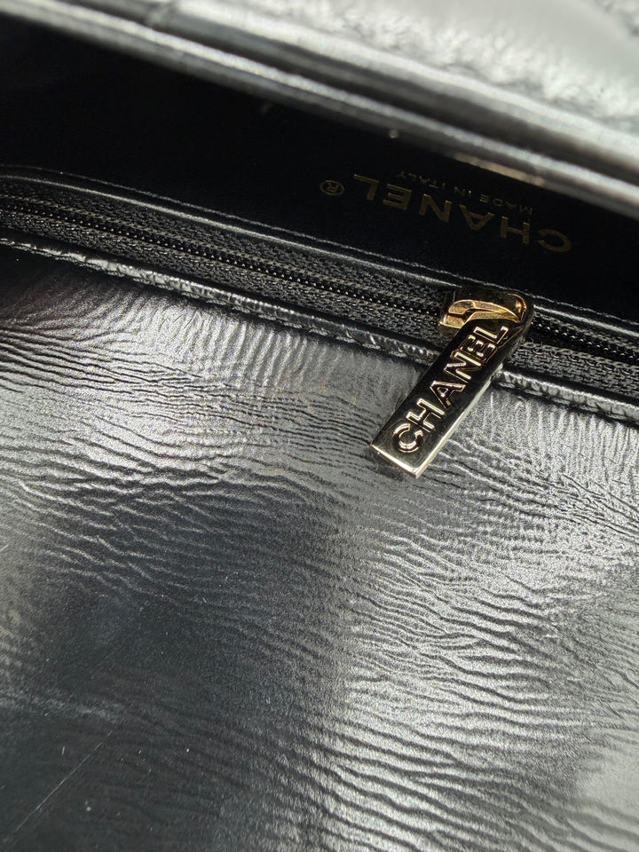 Chanel Mini Flap con manico
