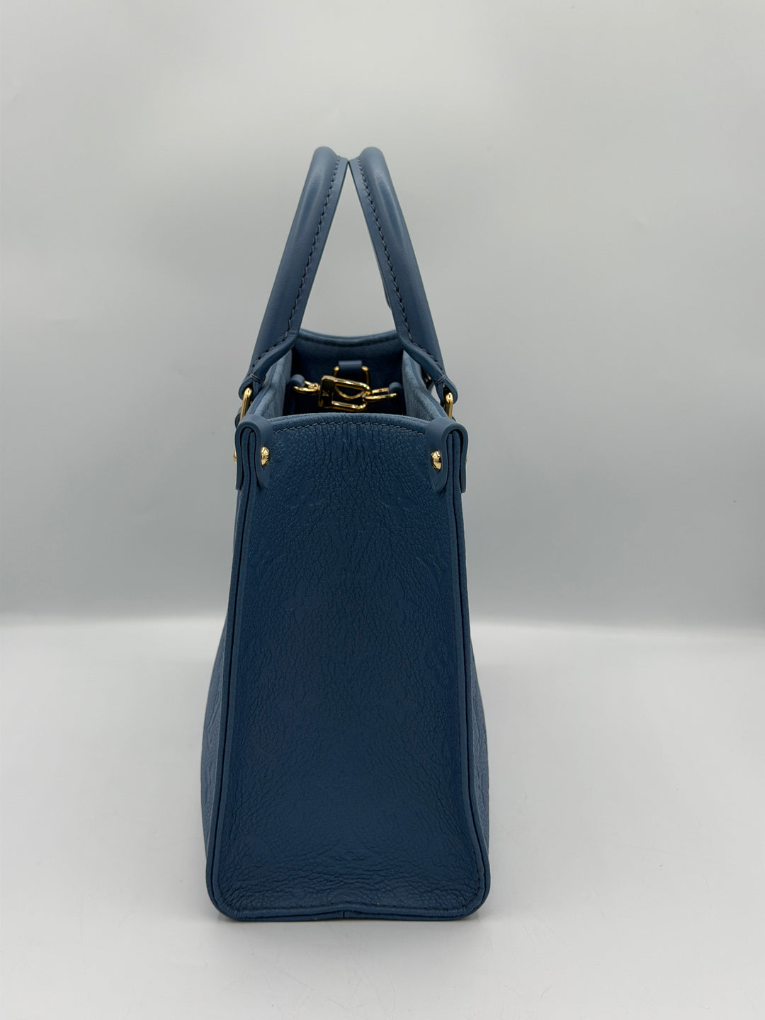 Louis Vuitton OnTheGo PM