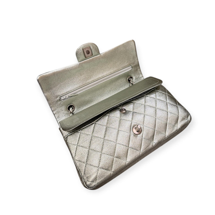 Chanel Classic Flap Media