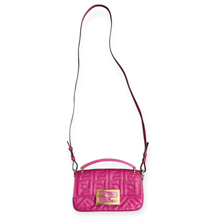 Fendi Phone Baguette in pelle