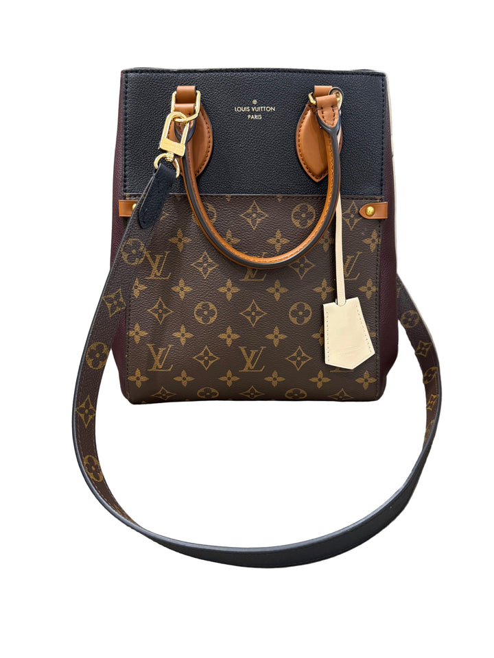 Louis Vuitton tote  Fold MM