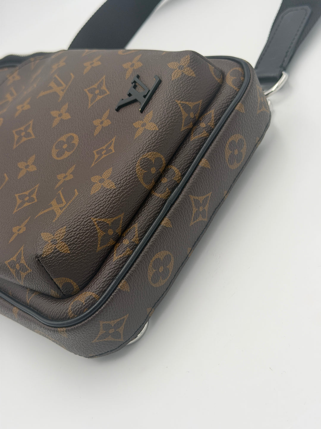 Louis Vuitton Avenue NM