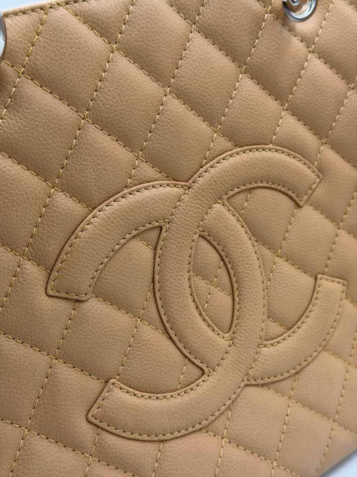 Grand Shopping Tote (GST)