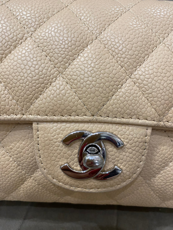 Chanel East West single flap