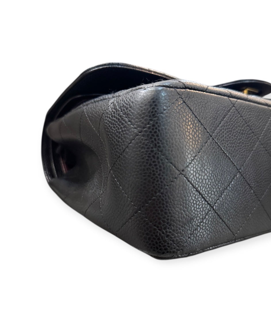 Chanel jumbo pelle caviar