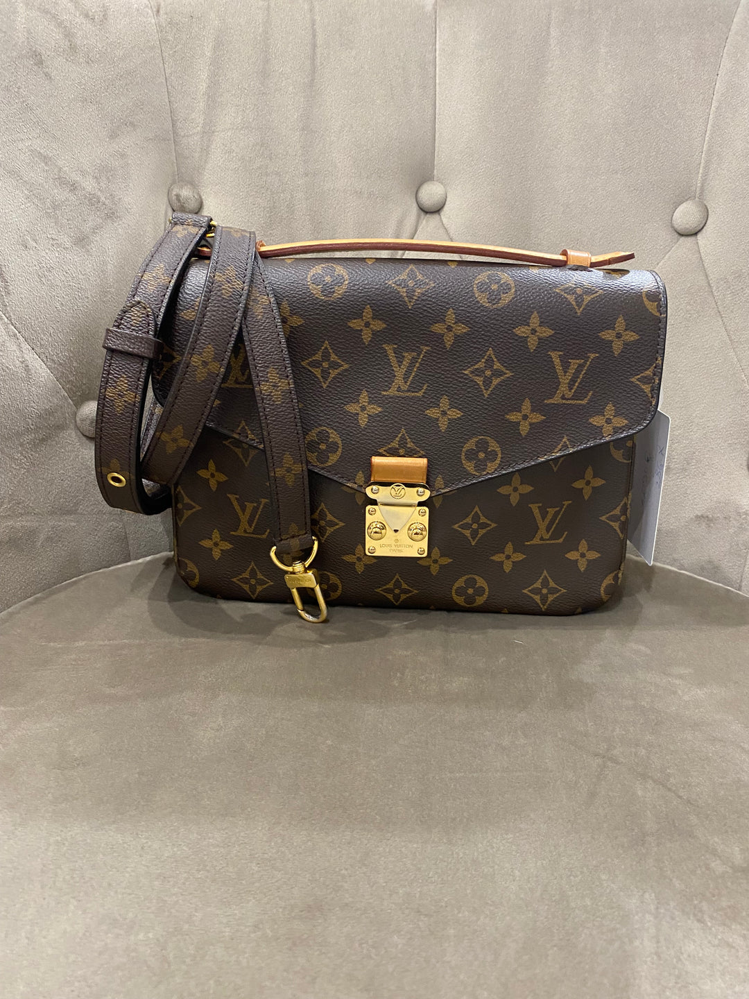Louis Vuitton Metis
