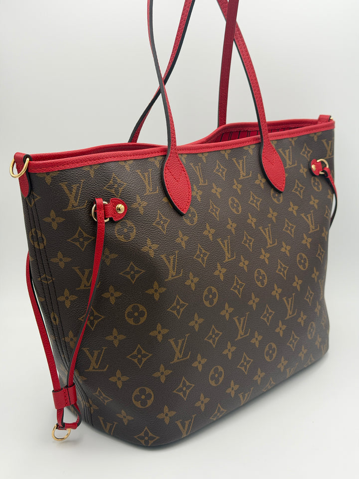 Louis Vuitton Neverfull Bandoulière Inside Out MM