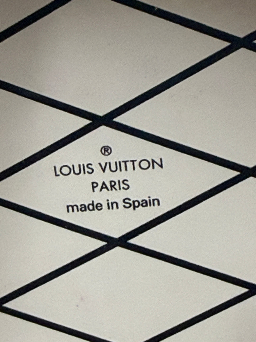 Louis Vuitton Mini Boîte Chapeau