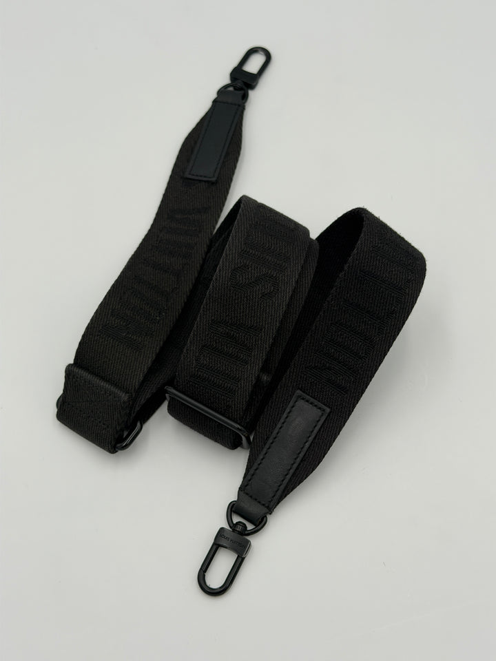 Louis Vuitton Alpha Wearable Wallet