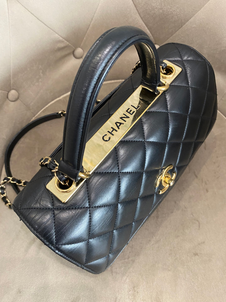 Borsa a tracolla Chanel Trendy CC in pelle trapuntata nera