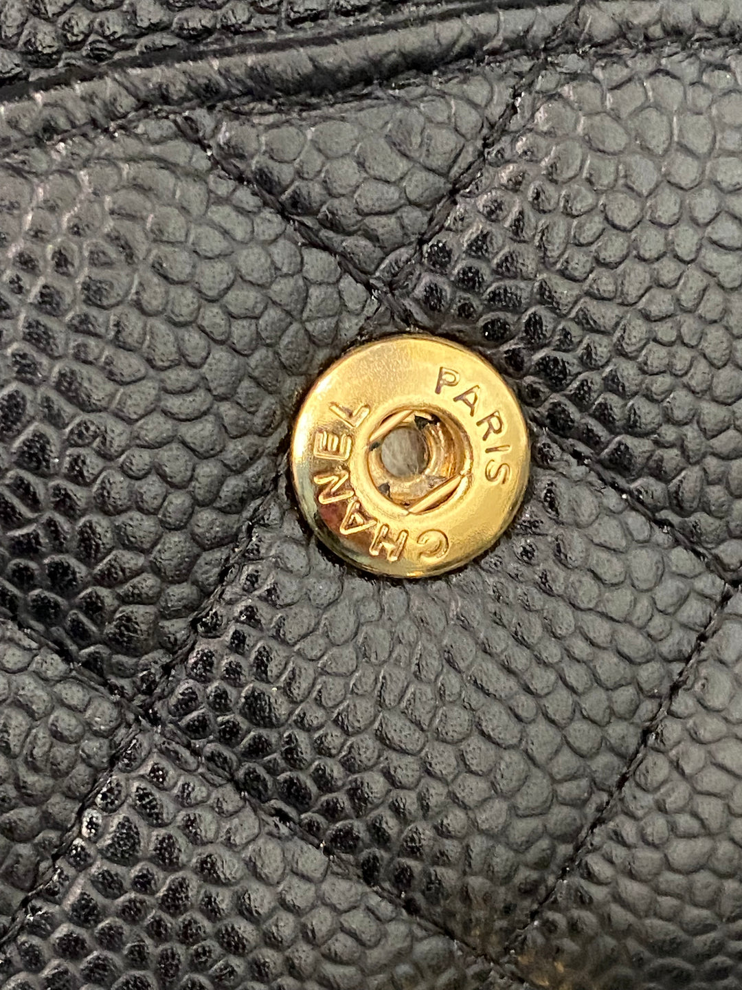 Borsa Chanel media
