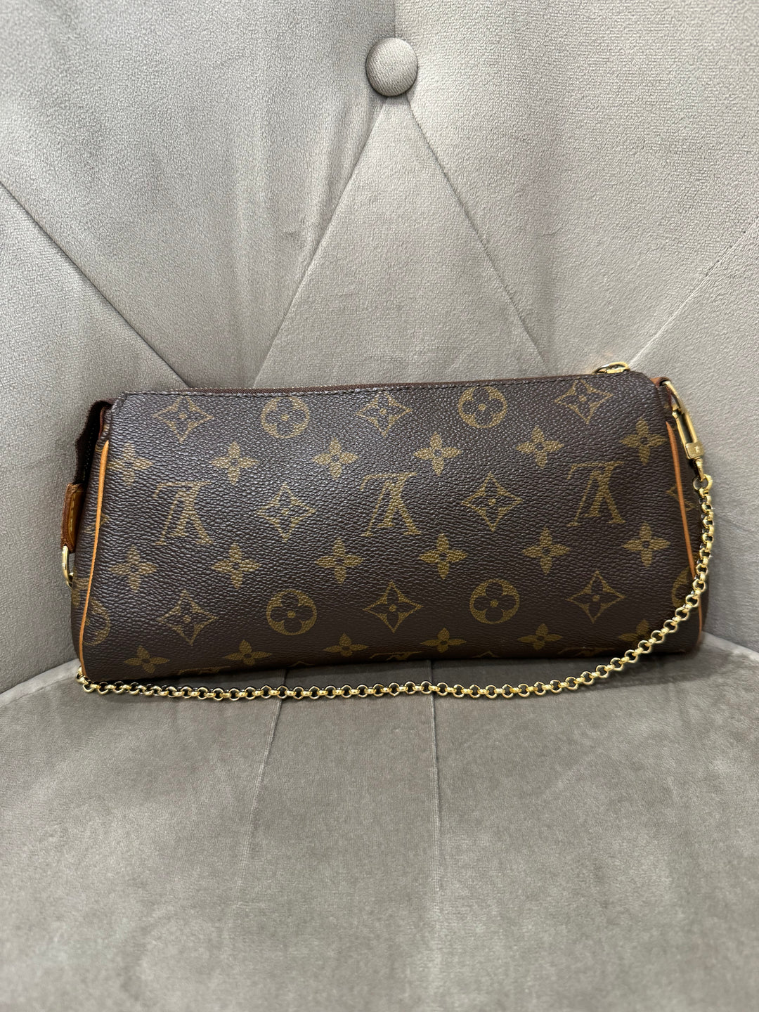 Louis Vuitton Eva Clutch