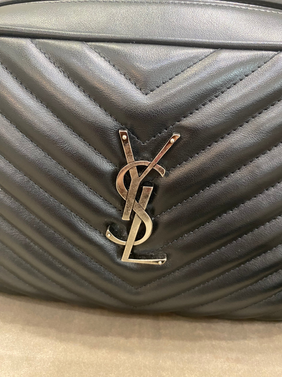 Saint Laurent camera bag Lou in pelle trapunta