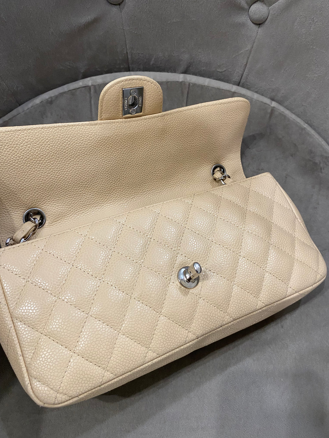 Chanel East West single flap