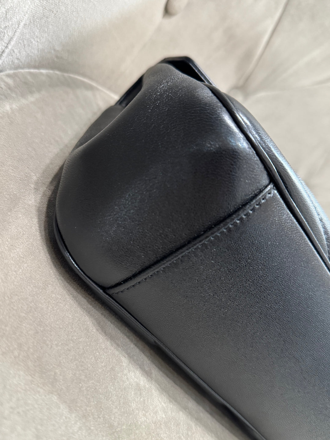 Saint Laurent LouLou Media